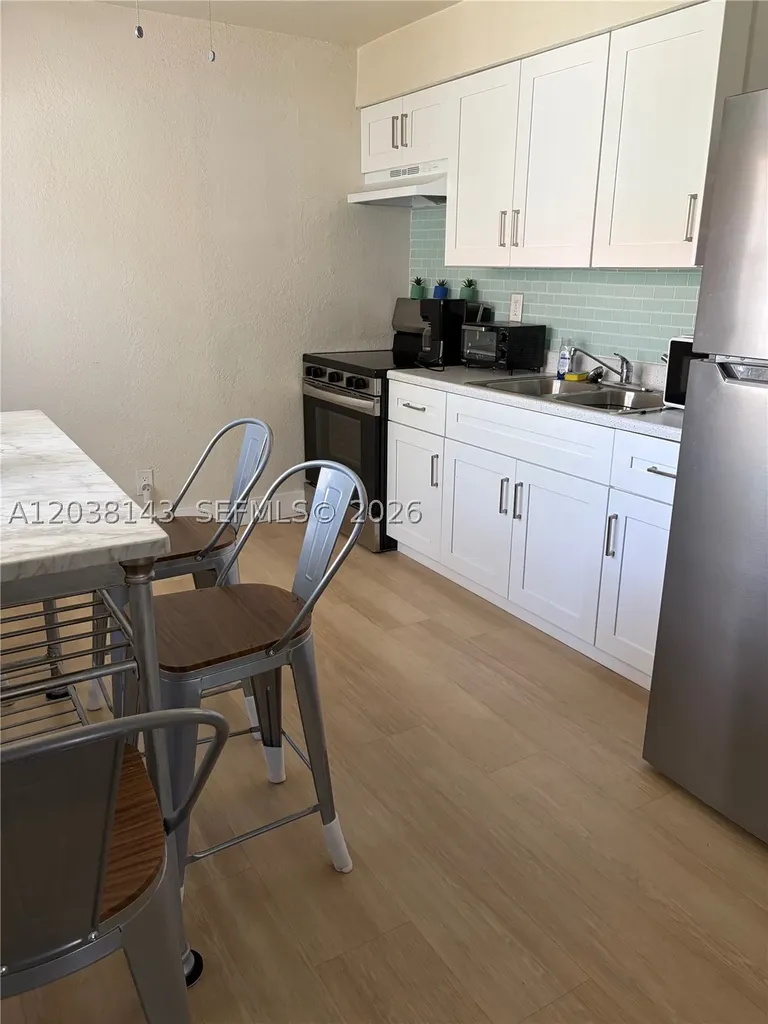 1635 Dewey Street Hollywood FL 33020