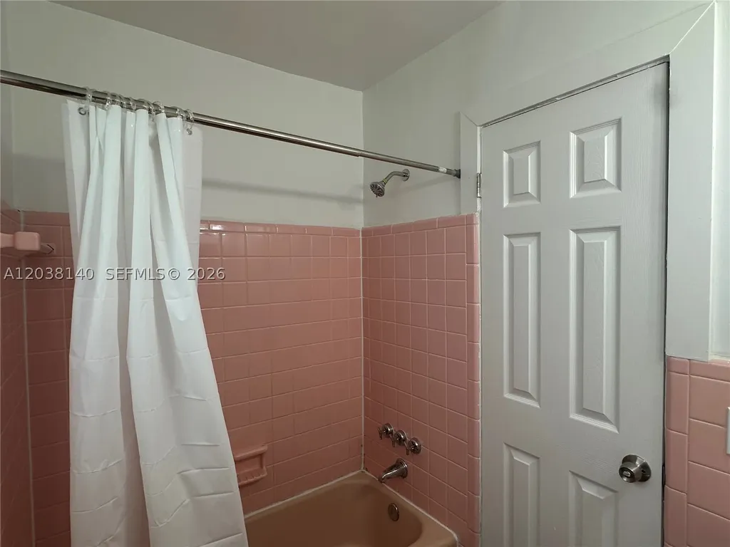 1821 Thomas Street Hollywood FL 33020