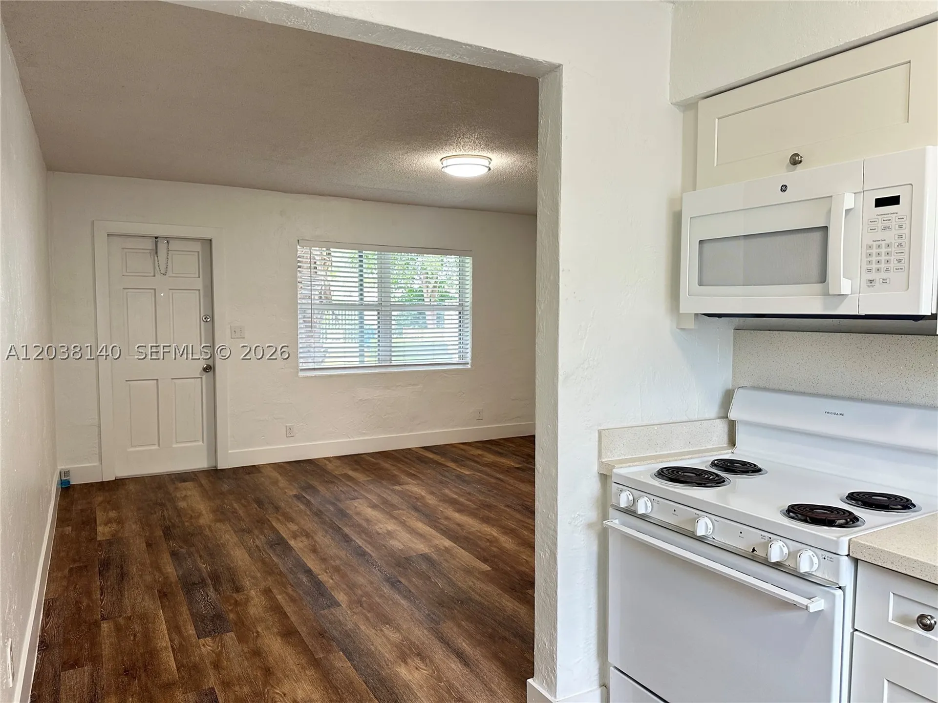 1821 Thomas Street Hollywood FL 33020