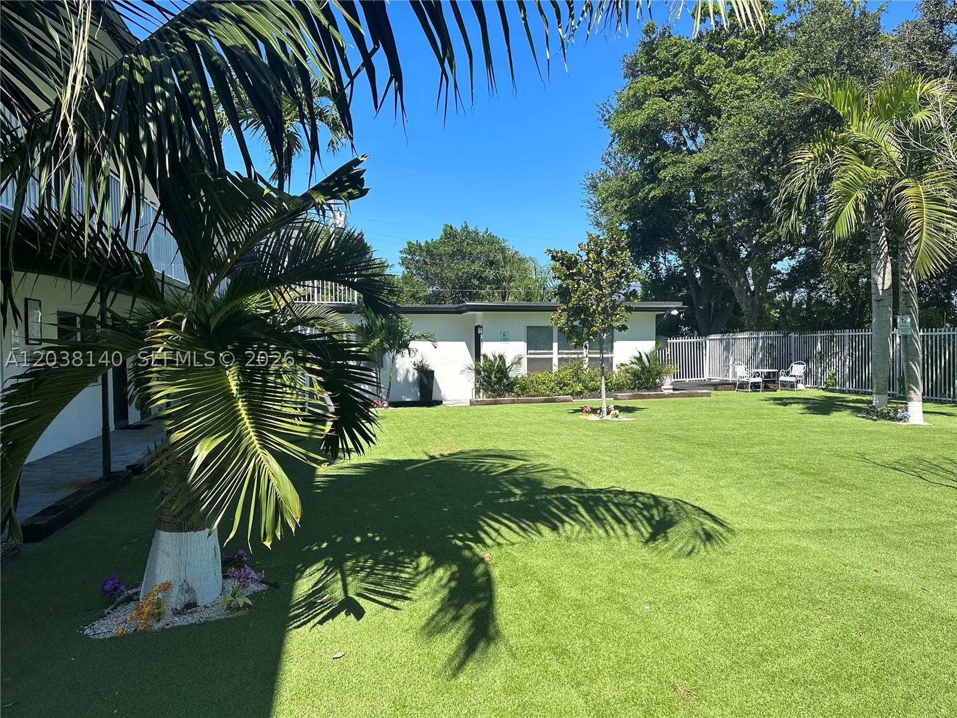 1821 Thomas Street Hollywood FL 33020