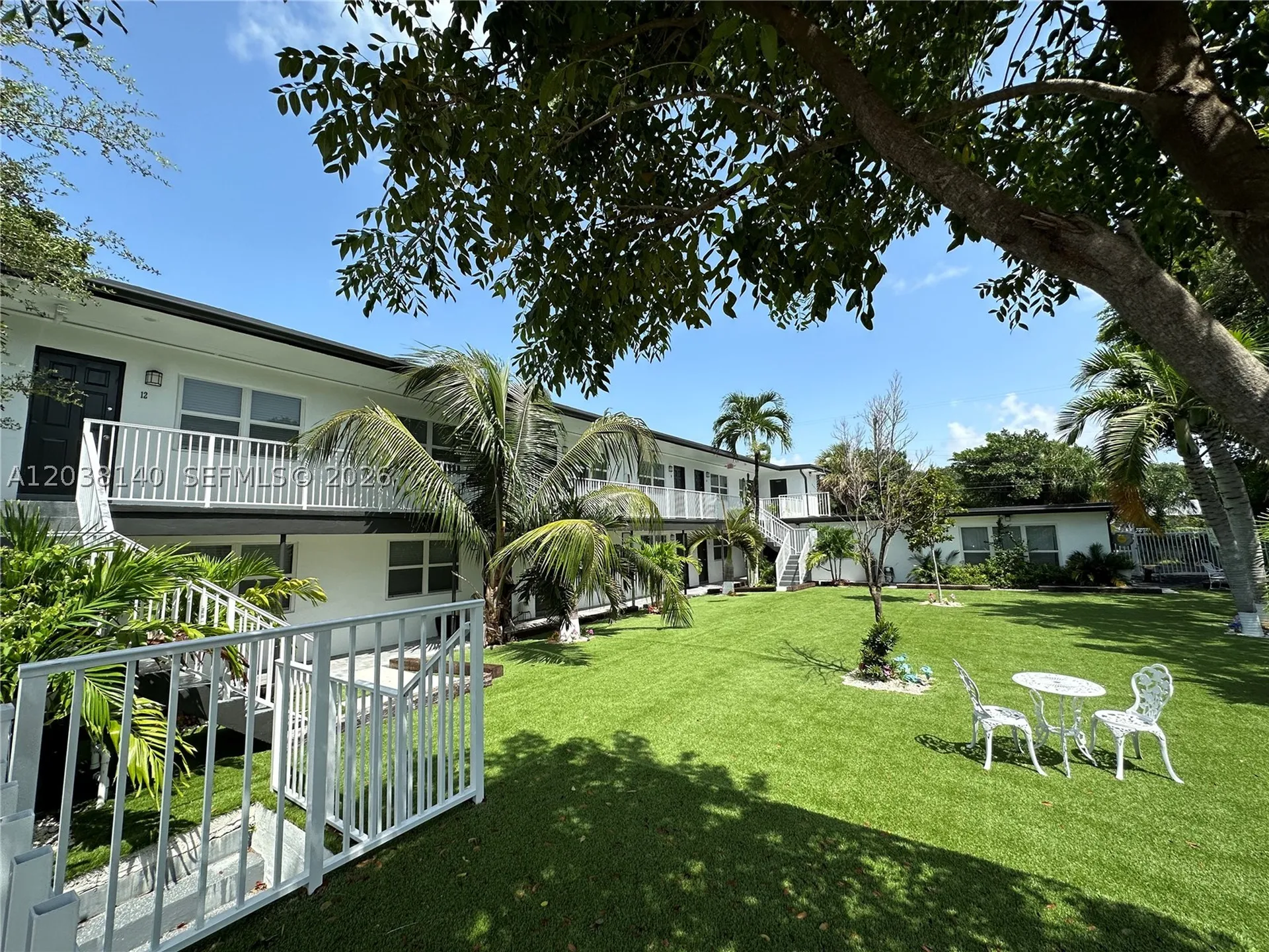 1821 Thomas Street Hollywood FL 33020