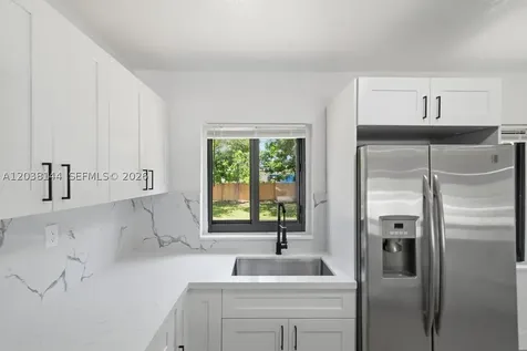 1480 NE 150th Street Miami FL 33161