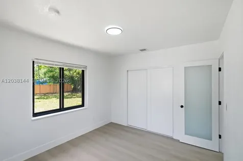 1480 NE 150th Street Miami FL 33161