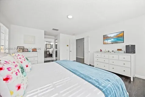 1099 Birchwood Road Weston FL 33327