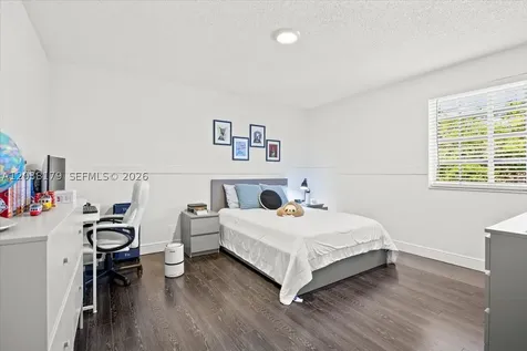 1099 Birchwood Road Weston FL 33327