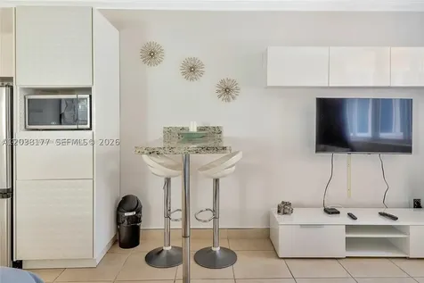 19201 Collins Avenue Sunny Isles Beach FL 33160