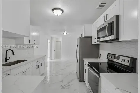 1248 Riviera Palm Bay FL 32905