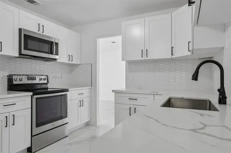 1248 Riviera Palm Bay FL 32905