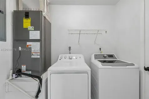 1248 Riviera Palm Bay FL 32905