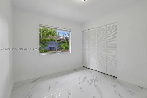 1248 Riviera Palm Bay FL 32905