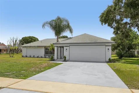 1248 Riviera Palm Bay FL 32905