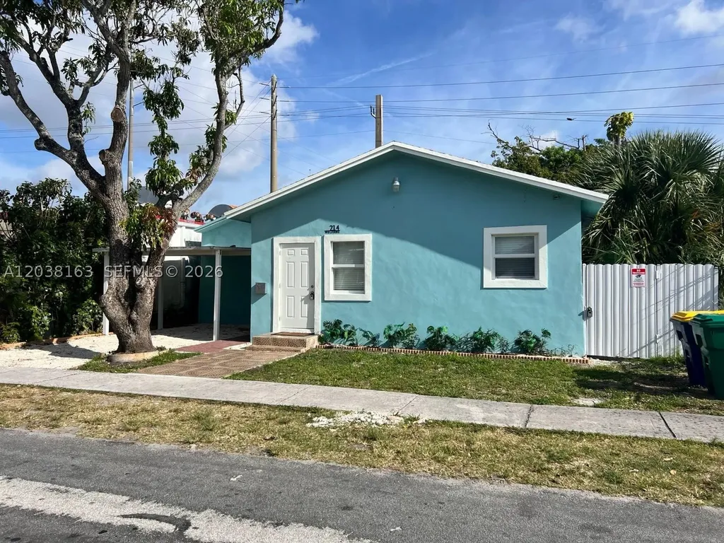 214 SW 2nd Terrace Dania Beach FL 33004