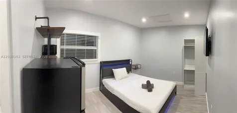 214 SW 2nd Terrace Dania Beach FL 33004
