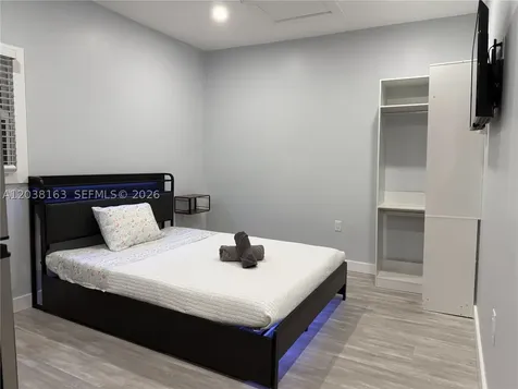 214 SW 2nd Terrace Dania Beach FL 33004