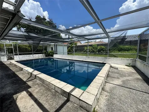 6121 SW 26th Street Miami FL 33155