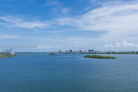 4000 Towerside Terrace Miami FL 33138