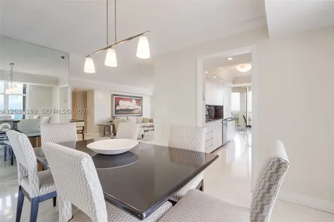 4000 Towerside Terrace Miami FL 33138