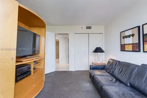 4000 Towerside Terrace Miami FL 33138
