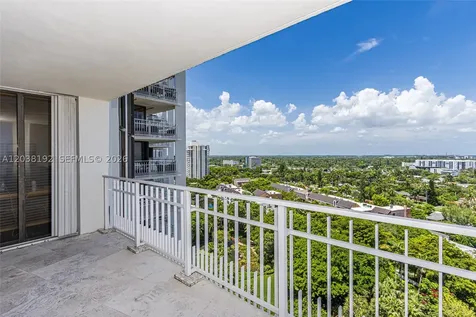4000 Towerside Terrace Miami FL 33138