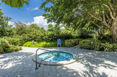 4000 Towerside Terrace Miami FL 33138