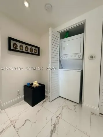 111 E Flagler Street Miami FL 33131