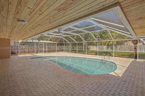 16842 SW SW 79 Place Palmetto Bay FL 33157