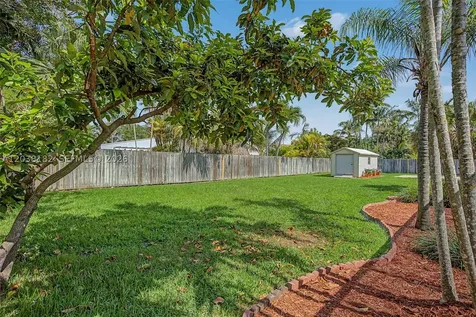 16842 SW SW 79 Place Palmetto Bay FL 33157