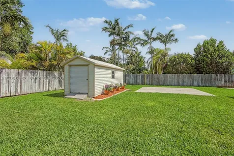 16842 SW SW 79 Place Palmetto Bay FL 33157