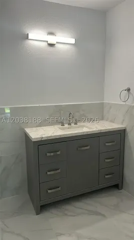 331 Lakeview Drive Weston FL 33326