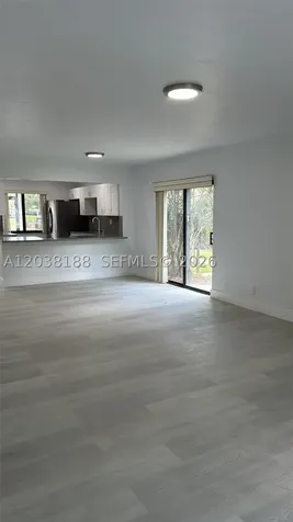 331 Lakeview Drive Weston FL 33326