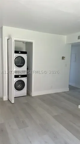 331 Lakeview Drive Weston FL 33326