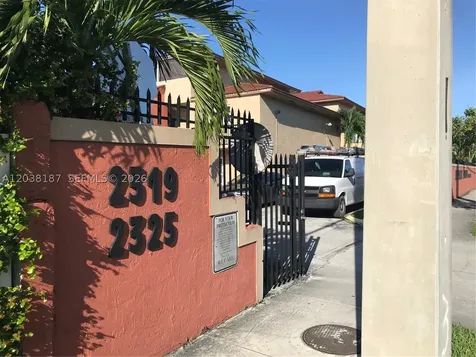 2319 W 60th Street Hialeah FL 33016