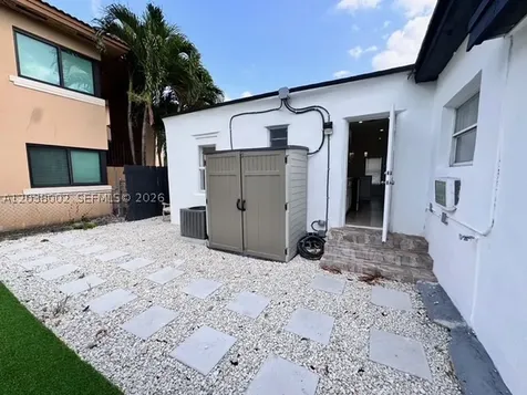 4783 NW Flagler Terrace Miami FL 33126