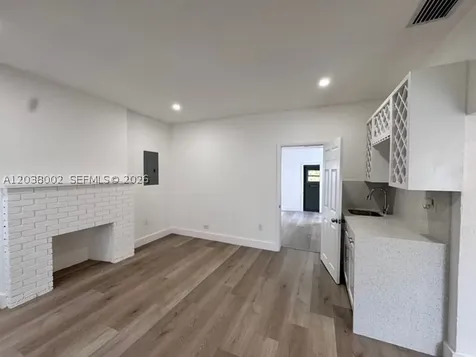 4783 NW Flagler Terrace Miami FL 33126