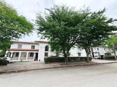 15 Madeira Avenue Coral Gables FL 33134