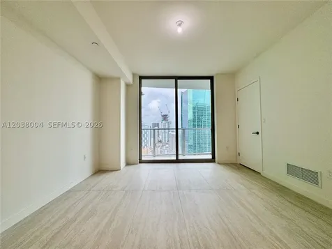 77 SE 5th Street Miami FL 33131