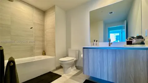 77 SE 5th Street Miami FL 33131