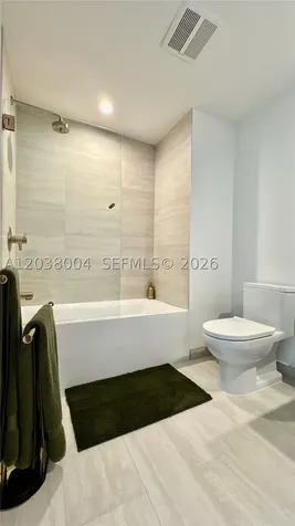 77 SE 5th Street Miami FL 33131