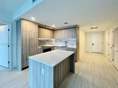 77 SE 5th Street Miami FL 33131