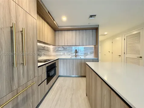 77 SE 5th Street Miami FL 33131