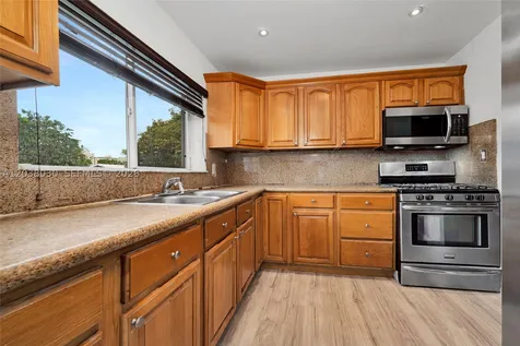 2501 NW 55th Terrace Miami FL 33142