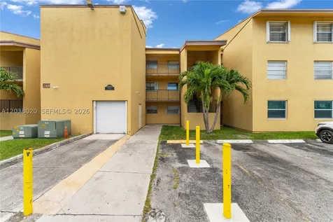 15470 SW 82nd Lane Miami FL 33193