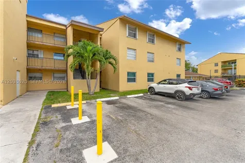 15470 SW 82nd Lane Miami FL 33193