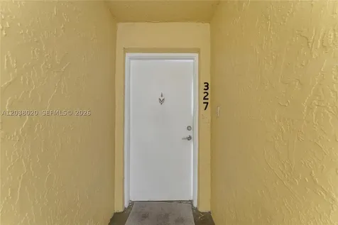 15470 SW 82nd Lane Miami FL 33193