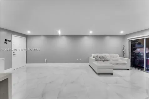 15470 SW 82nd Lane Miami FL 33193