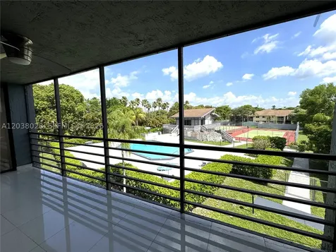 18000 NW 68th Avenue Hialeah FL 33015