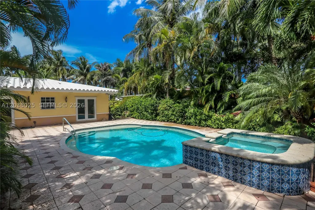 1030 Polk Street Hollywood FL 33019