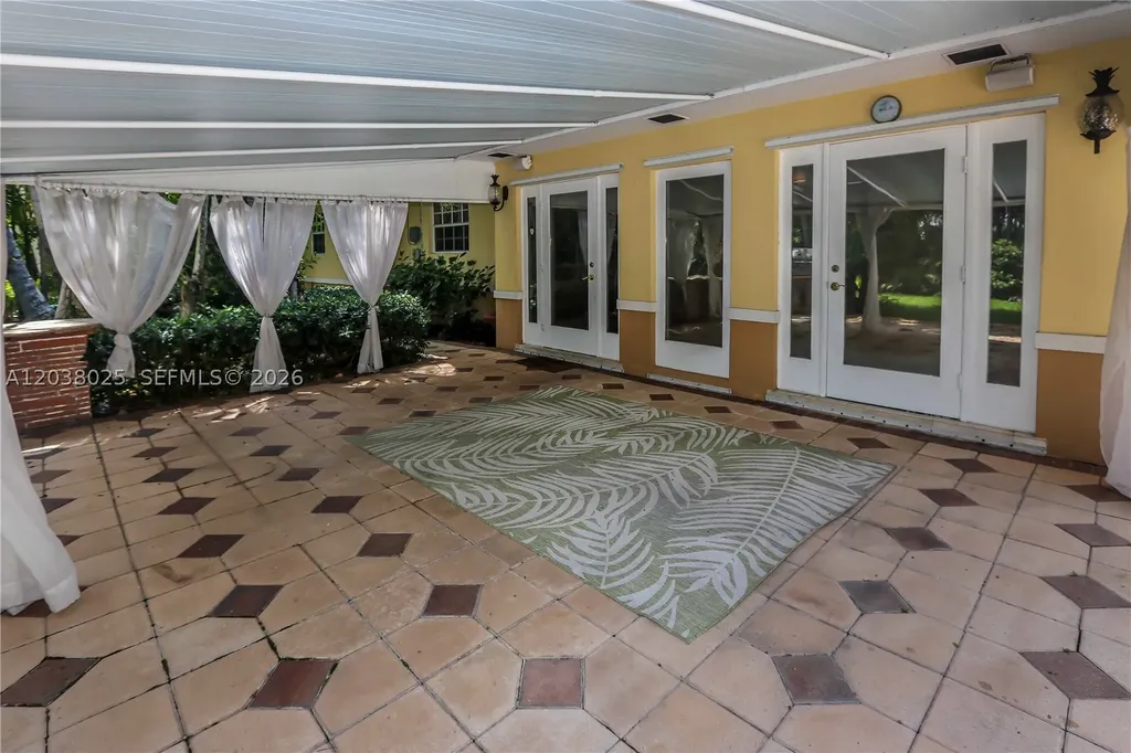 1030 Polk Street Hollywood FL 33019