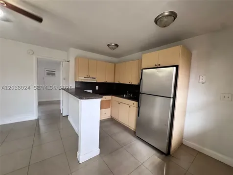 101 NE 41st Street Oakland Park FL 33334