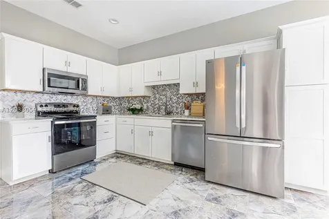 2252 Wyndam Way Kissimmee FL 34743
